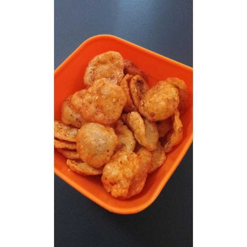 

cemilan pedas ori / kripik cireng / krupuk cireng / cipak kering / cipak koceak kering / cireng kering