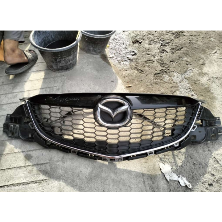 grill depan mazda cx5