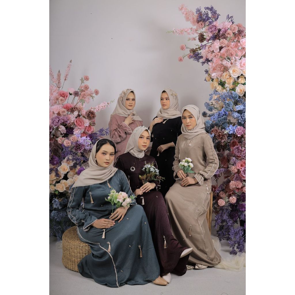 MUMTAZ DRESS - BY ZEENBYZI