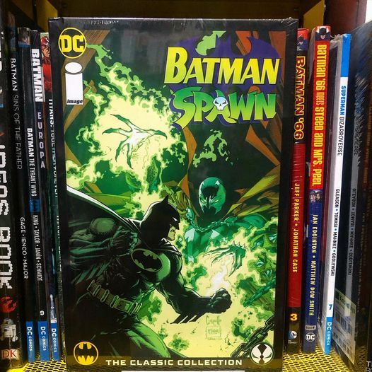 DC COMICS/IMAGE COMICS HARDCOVER  BATMAN/SPAWN - THE CLASSIC COLLECTION