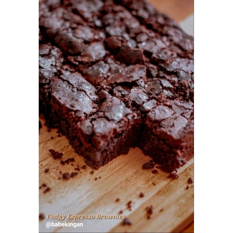 

Fudgy Brownies Dark Espresso. Brownies kopi. Dark Chocolate Brownies