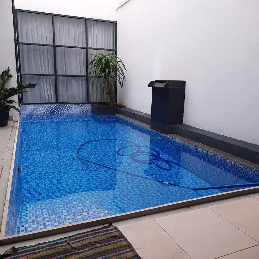 Keramik Kolam Renang / Kolam Renang / Keramik Roman Type D'Vitrum Blue Uk.30x60 Cm