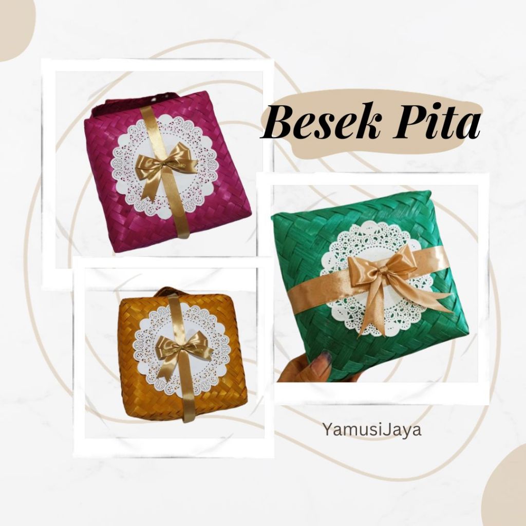 Besek Bambu Warna Uk 18x18 Plus Renda & Pita Cantik