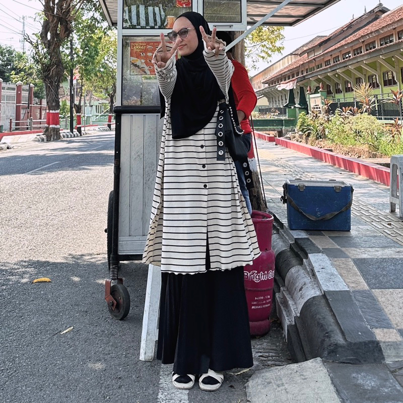 KNIT STRIPE | HIJAB SHAFIYYA HI.SHAFIYYA