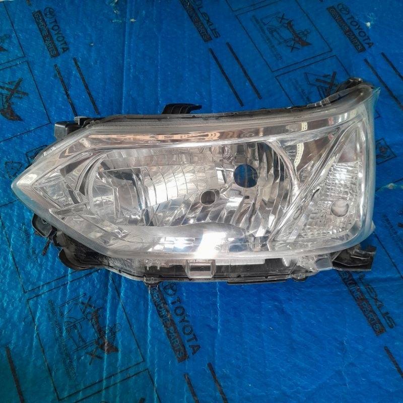 Headlamp Lampu Depan Mobil Grand Avanza Type G 2015 2016 2017 Kiri