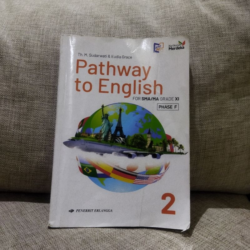 

Buku Bahasa Inggris kelas 11 erlangga Kurikulum Merdeka