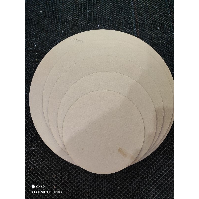 

akrilik bulat diameter 17 cm