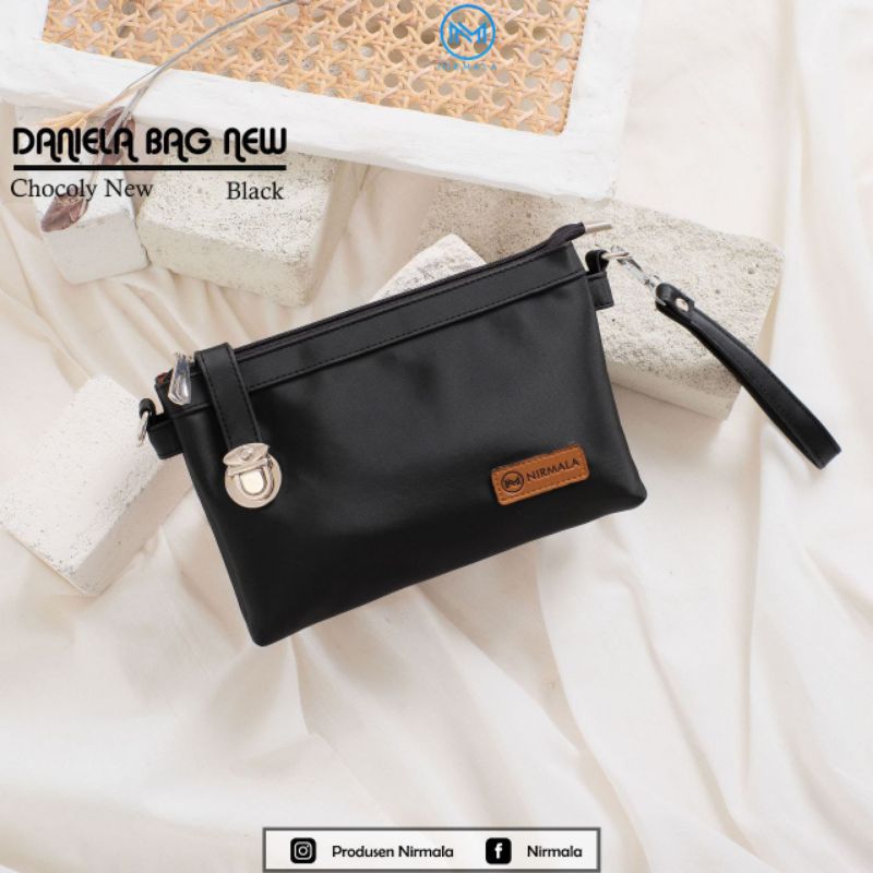 DANIELA BY NIRMALA/TAS SLEMPANG/CLUTCH