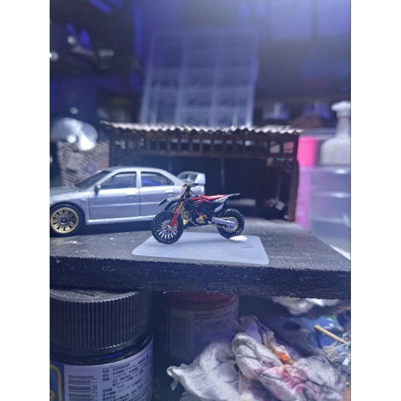 figure motor  CRF 150 untuk skala 1:64 hotwheels,mini gt,tarmac,matchbox,greenlight,