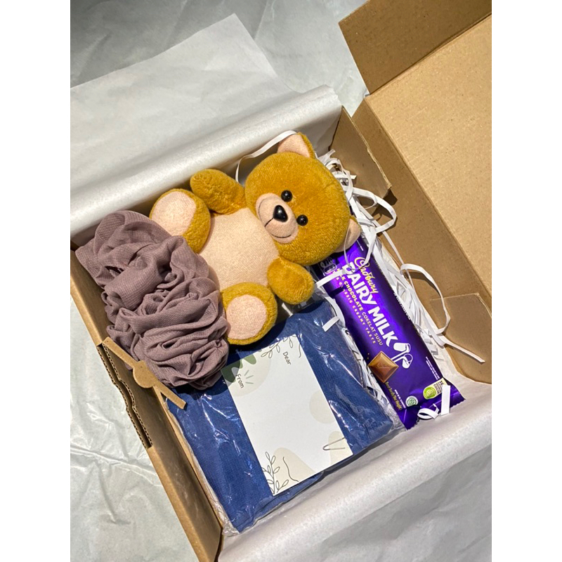 

Kado Ulang Tahun cewe gift box