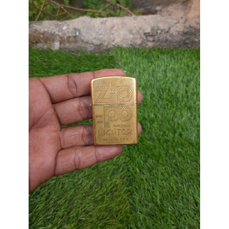 Korek Zippo Lighter Amrik Tinggal Isi (Bekas)