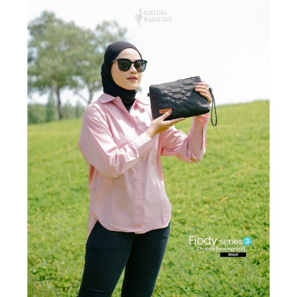 Tas Wanita Terbaru Fiody Handbag by Ghiina Fashion Bahan chocoly Waterproof Anti Air Hijab Yessana Terbaru Ejamas Store .