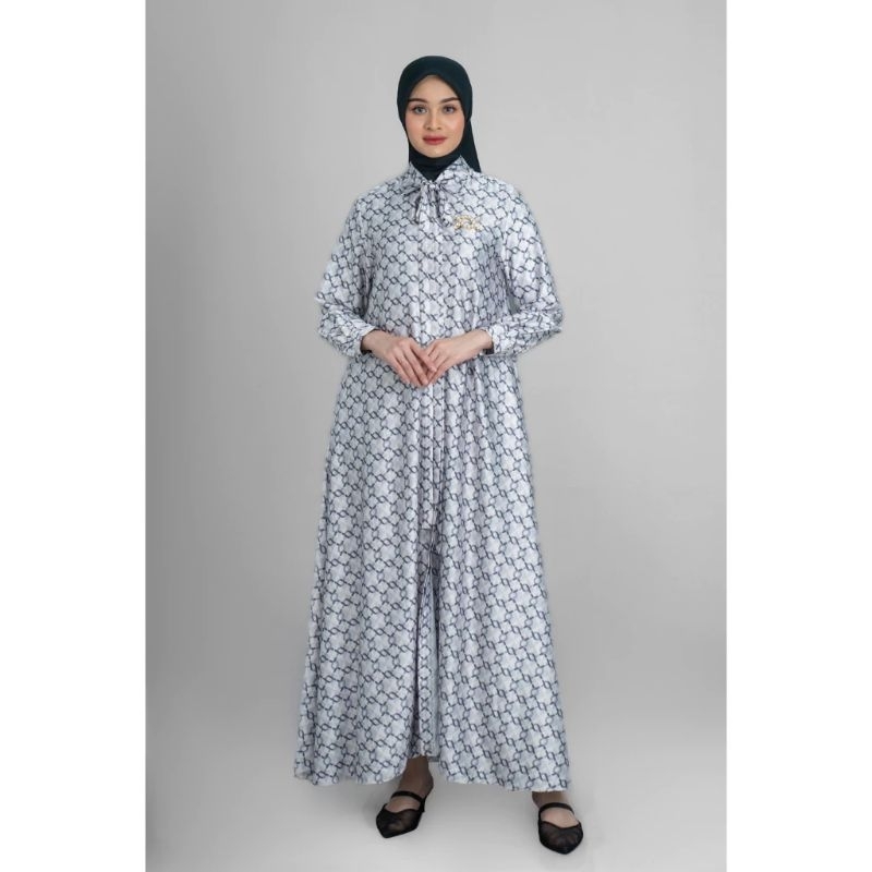 Wearing Klamby dress Monogram Monocrom