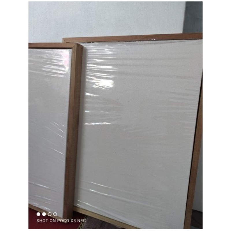 Pigura / Bingkai Kayu untuk lukisan 40x40