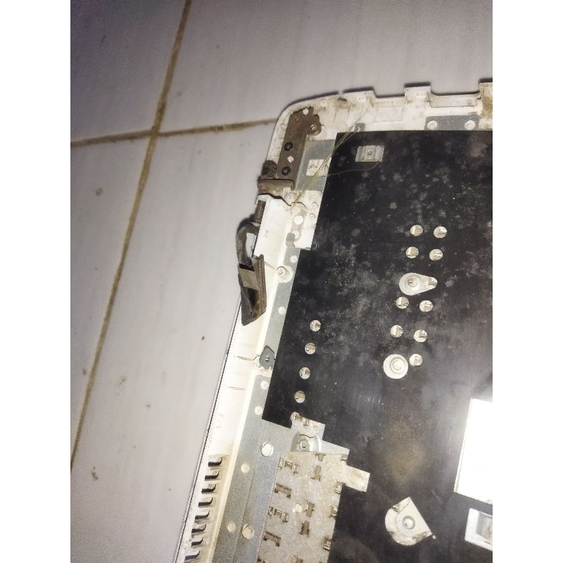 casing engsel laptop asus sonic master core i5 code 12