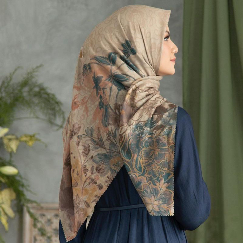 HIJAB VOAL MOTIF BIRU WARDAH