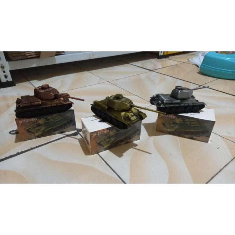 diecast miniatur mobil tank tempur miniatur mobil teng diecast mobil tang
