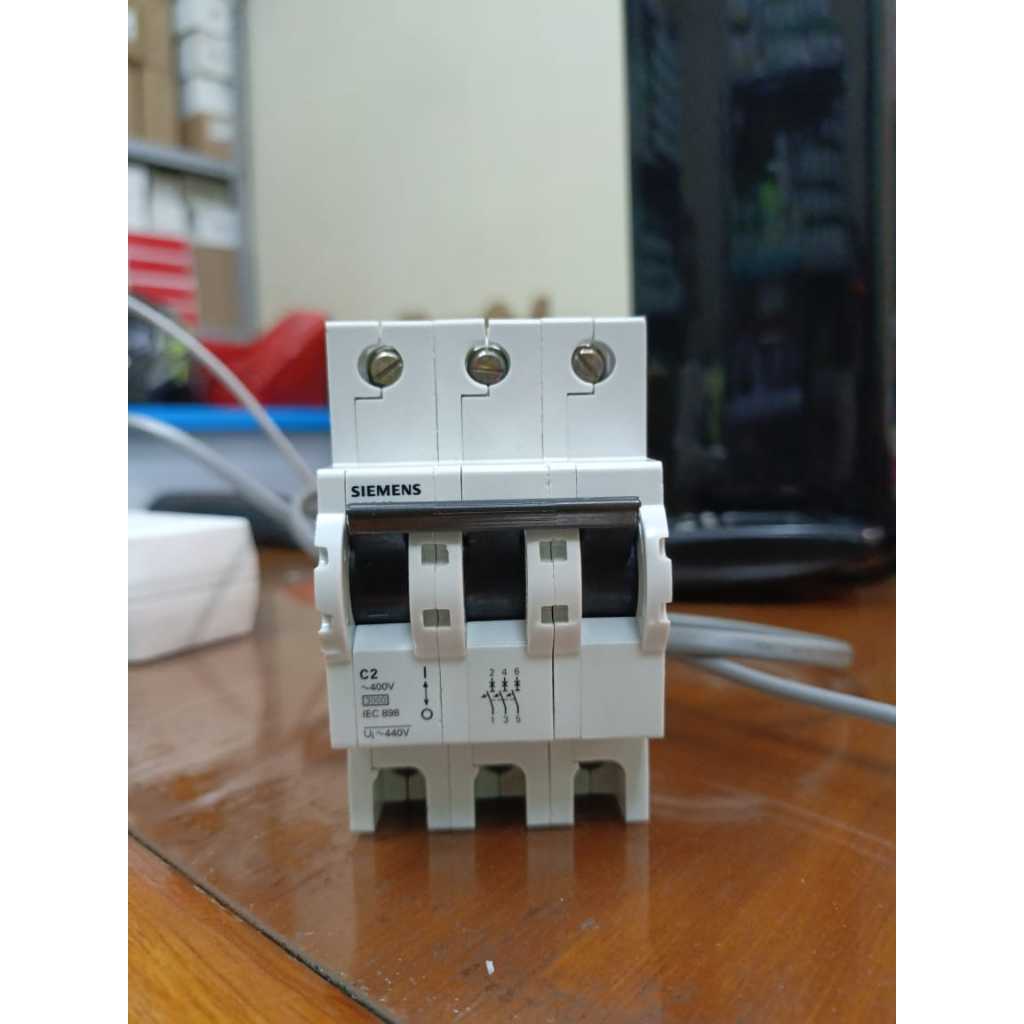 SIEMENS MCB 3P 2A 3kA SIEMENS 5 SQ23 5SQ23 MCB 3P 2A 3kA