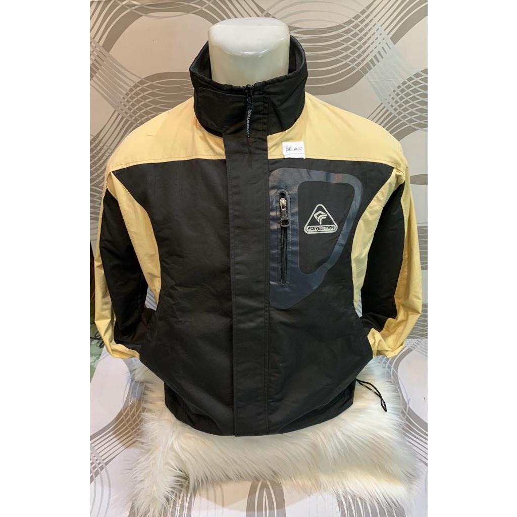 JAKET PARASUT FORESTER WATERPROOF HITAM LIS CREAM