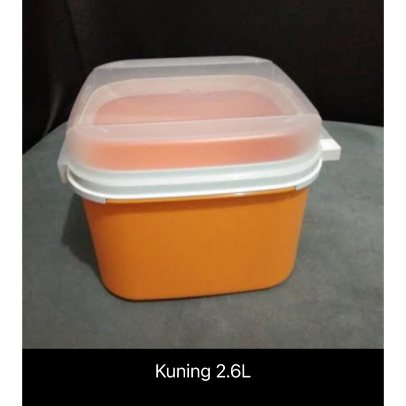 Tupperware signature kuning