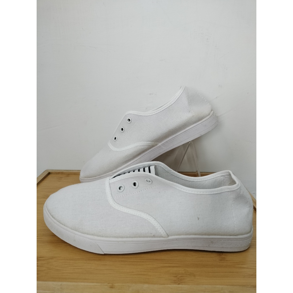 Cuci Gudang Stok Lama Sepatu Slip On Dewasa Pria Wanita Dr. Kevin