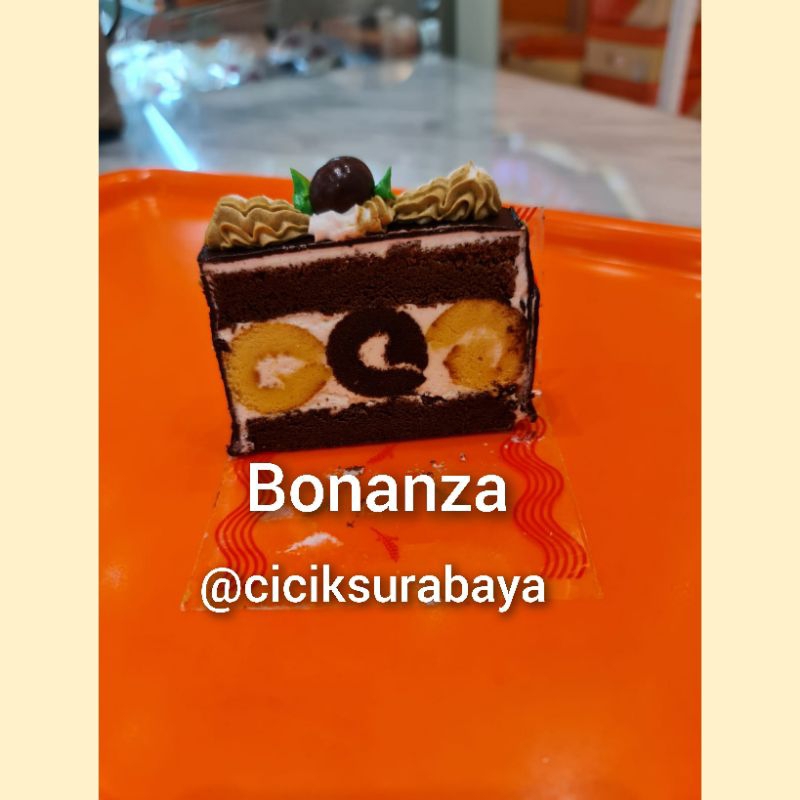 

Bonanza Tart Slice Suzana Bakery