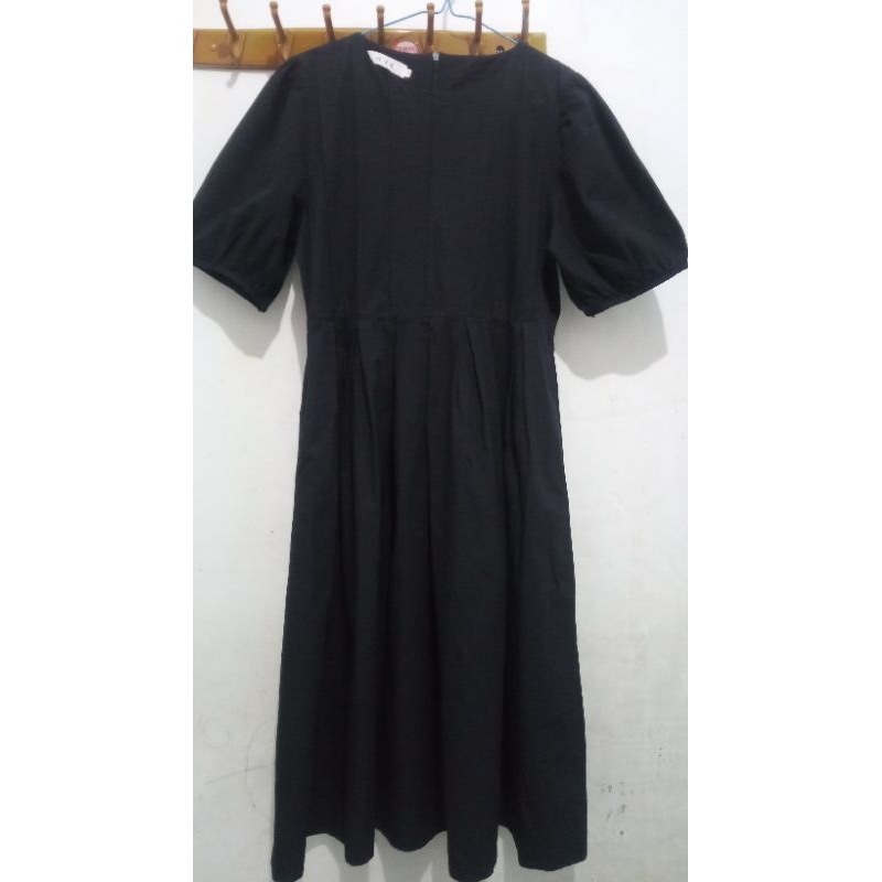 Dress hitam Balon