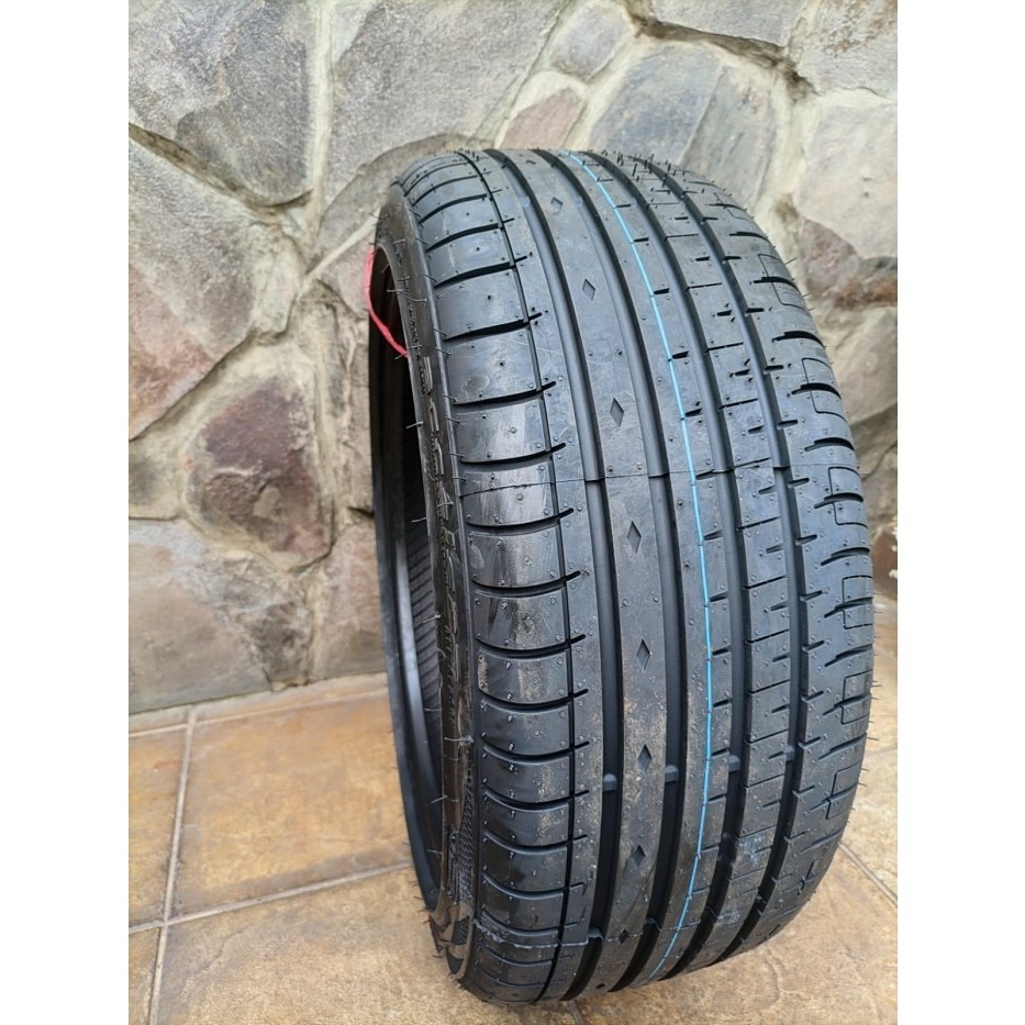 ban accelera phi-r ukuran 245/40 r17 - ban mobil 245/40 r17