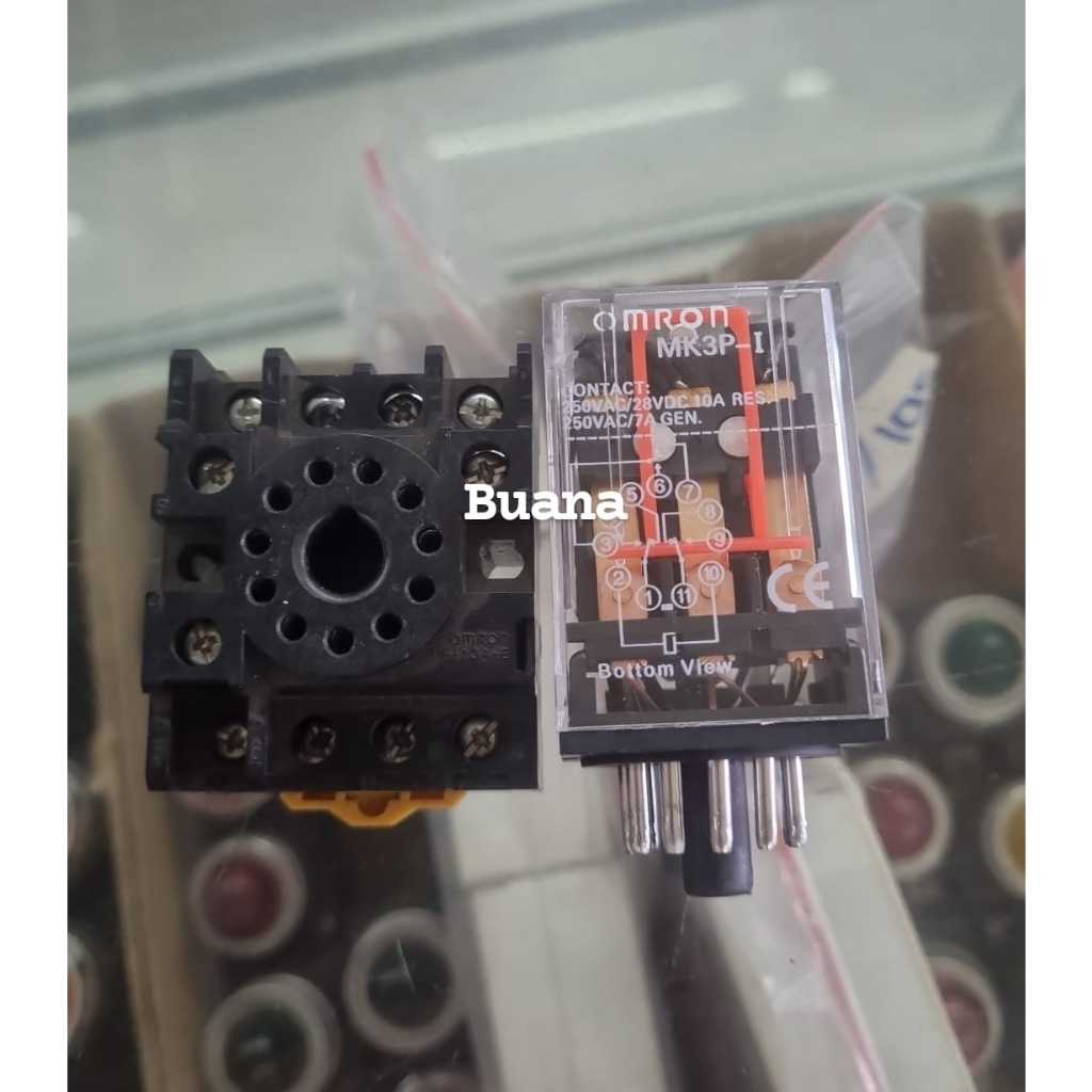 Omr*n Relay MK3P 220VAC / MK3P-I 220V + Socket