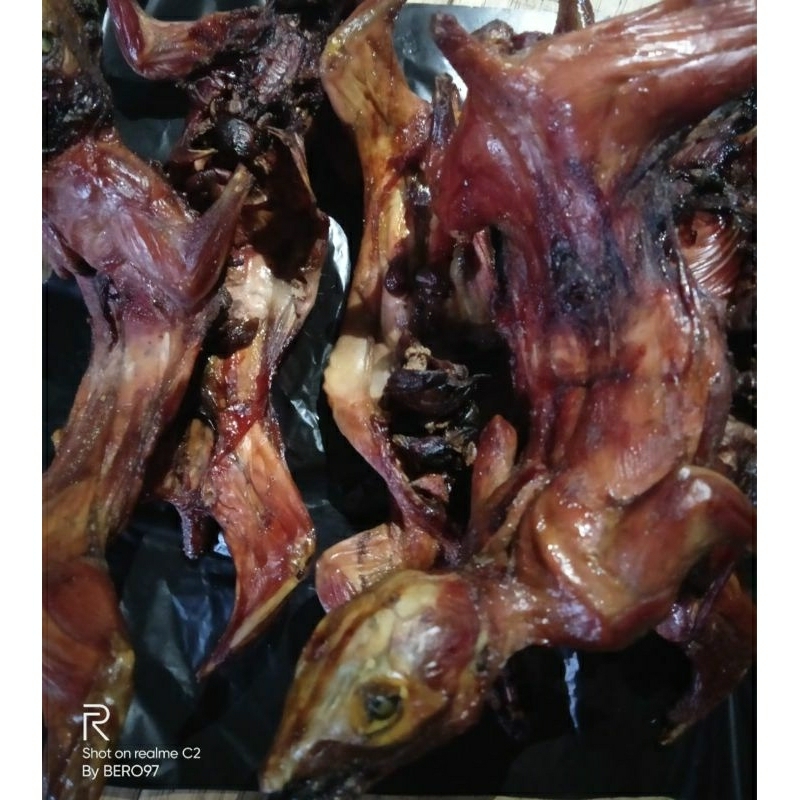 

daging tupai/daging bajing 1ekor kondisi sudah di bakar