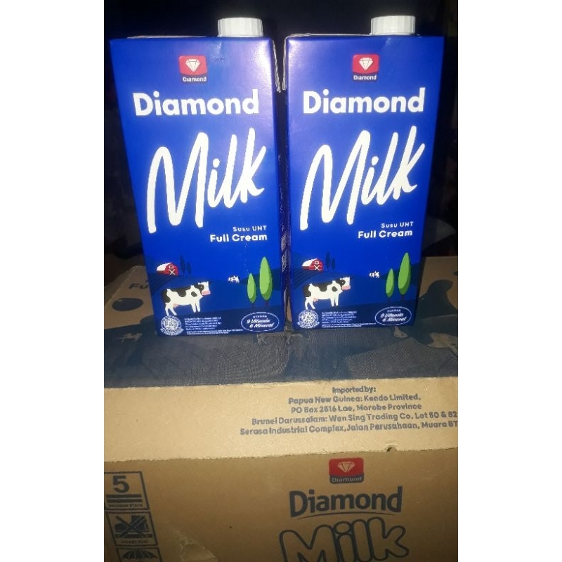 

Susu UHT Diamond Milk Full Cream 1 L