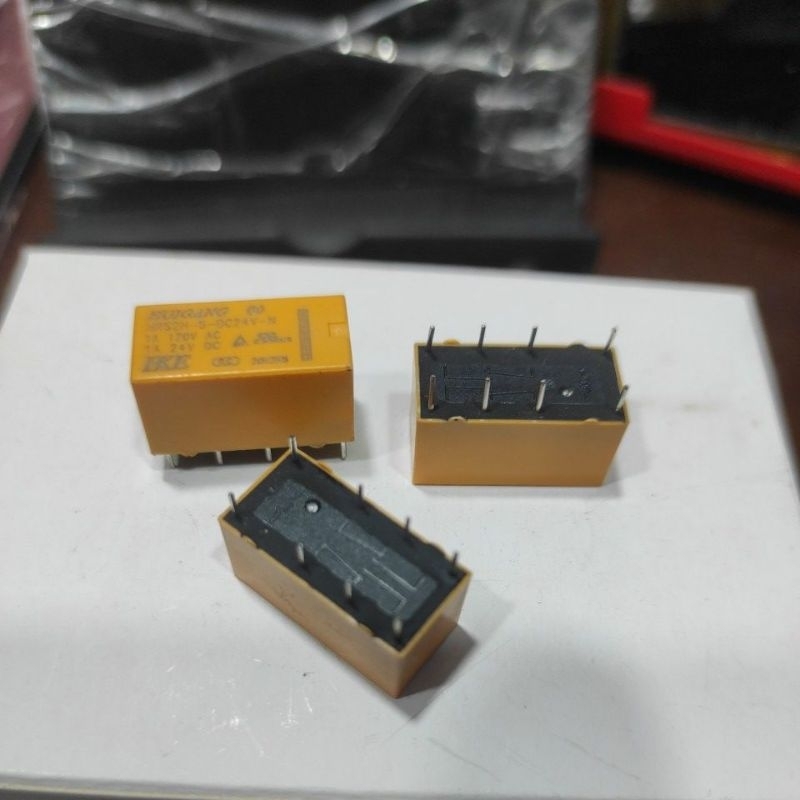 Relay 24v 8pin Kecil 24v 8p 8 pin gepeng kuning