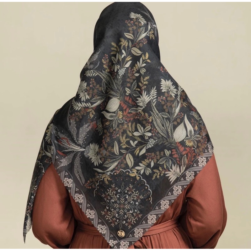 Preloved Scarf Majka Iskanti