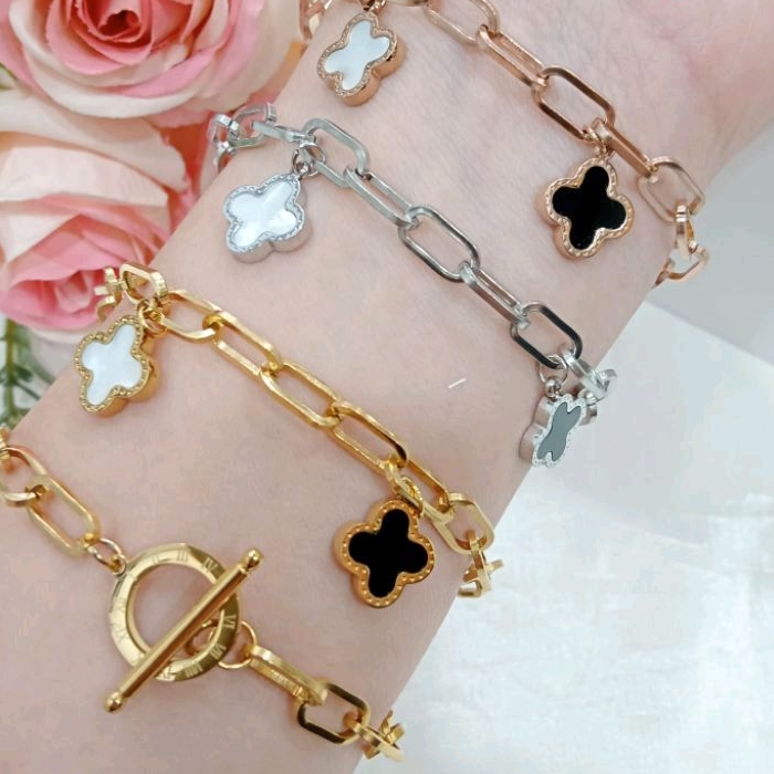 GELANG TANGAN TITANIUM WANITA ASLI/ RANTAI BESAR MOTIP CLOVER HITAM PUTIH