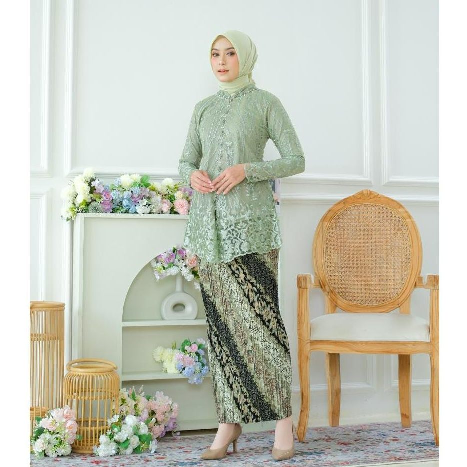 Naily kebaya - Set blus Najma Matt tulle mutiara Mix payet exclusive / Baju kebaya payet exclusive u