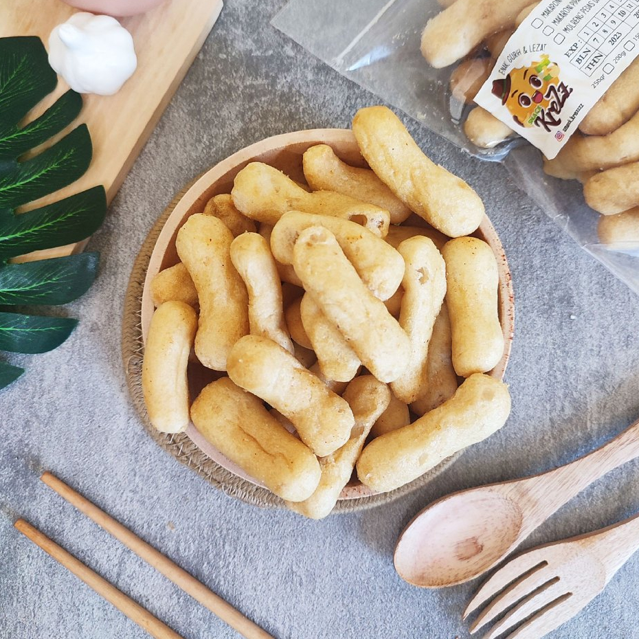 

Krupuk Ikan Tenggiri / Krupuk Ikan Palembang / Krupuk Rambak / Krupuk Seblak Mawar Kering / Krupuk Seblak Daun Jeruk / Kerupuk Ikan Tongkol / Aneka Camilan Snack Krezz