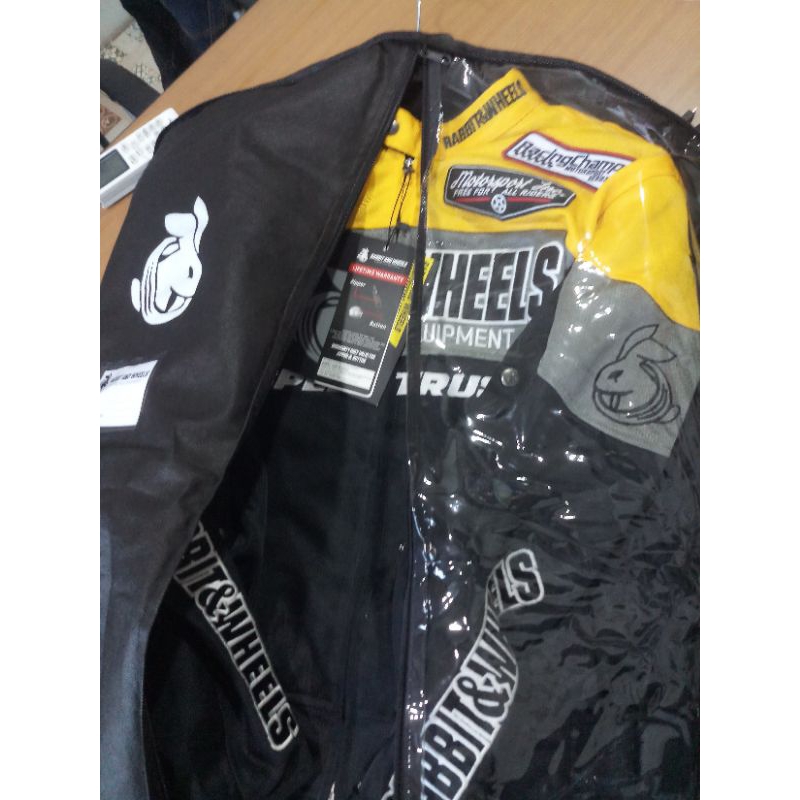 jaket motor Rabbit N Wheels