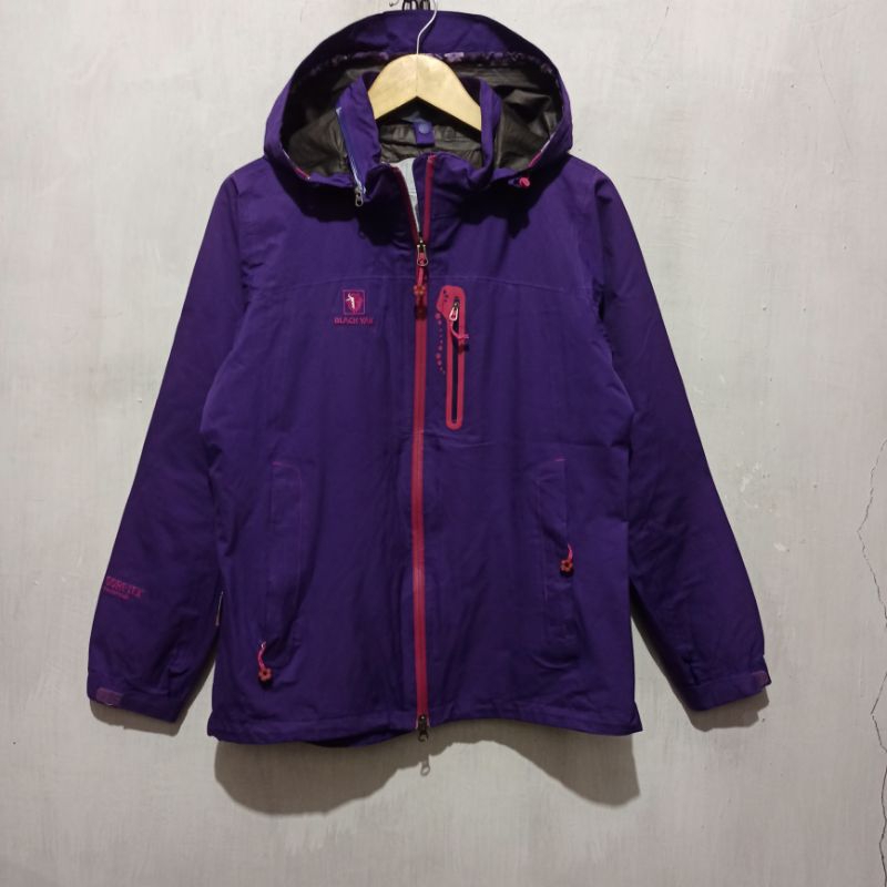 Jaket Outdoor Wanita Blackyak Goretex