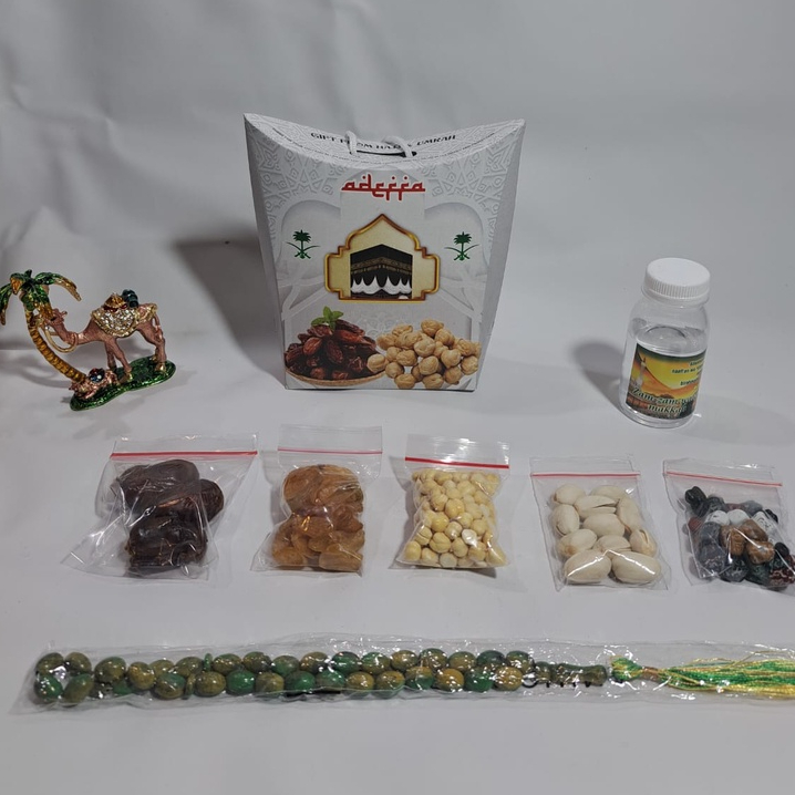 

10.10 Promo Brand PAKET oleholehhaji dan umroh air zamzam ori + kacang pistachio + coklat kerikil + tasbih