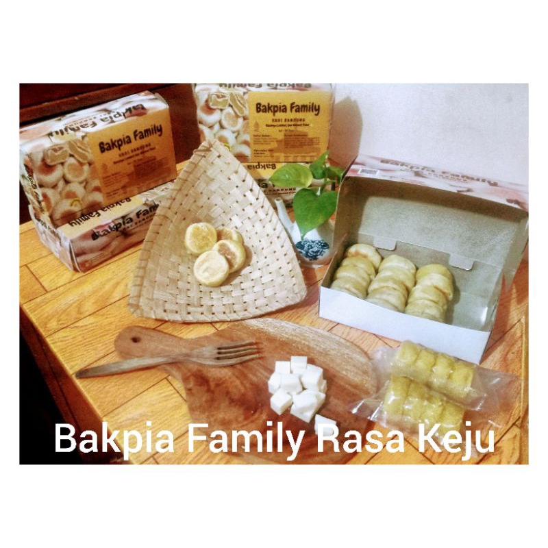 

Bakpia Family