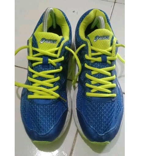 sepatu volly raning second