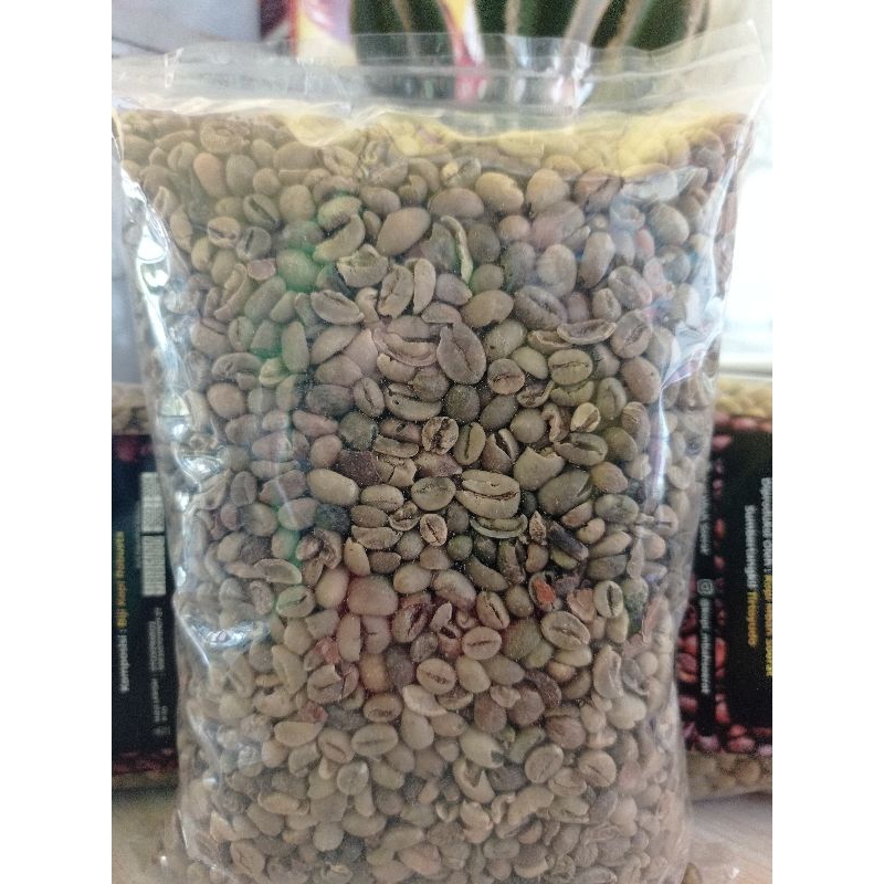 

Kopi green bean Robusta Tirtoyudo Mbah Soerat grade 2 berat 1kg