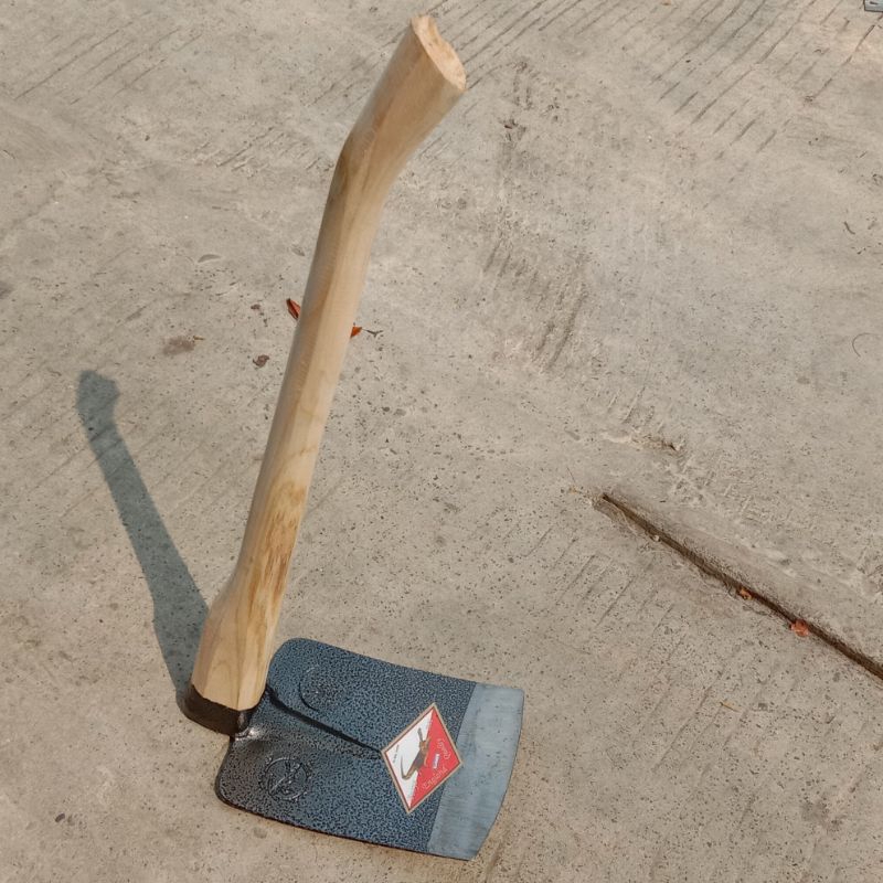 Cangkul sawah anti lengket siap pakai/jaminan barang ORIGINAL CAP CARMEN /cangkul tanah ati lengket