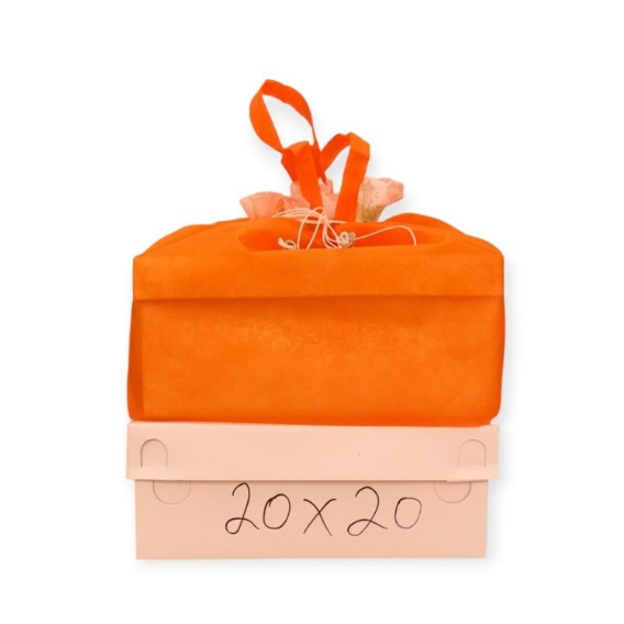 

GOODIE BAG SERUT 20X20 22X22 TAS HAJATAN KOTAK NASI SPUNBOND TALI SERUT