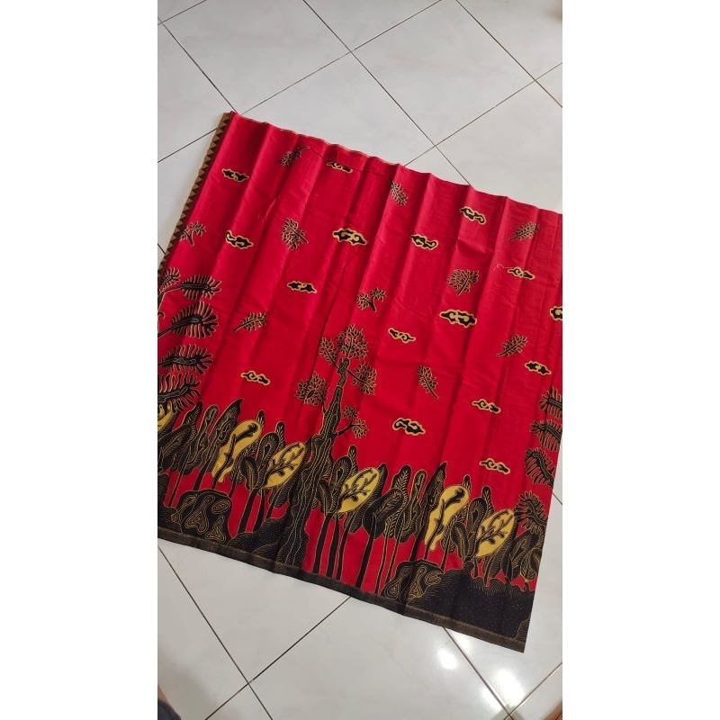 Kain Katun Batik Solo printing motif daun merah