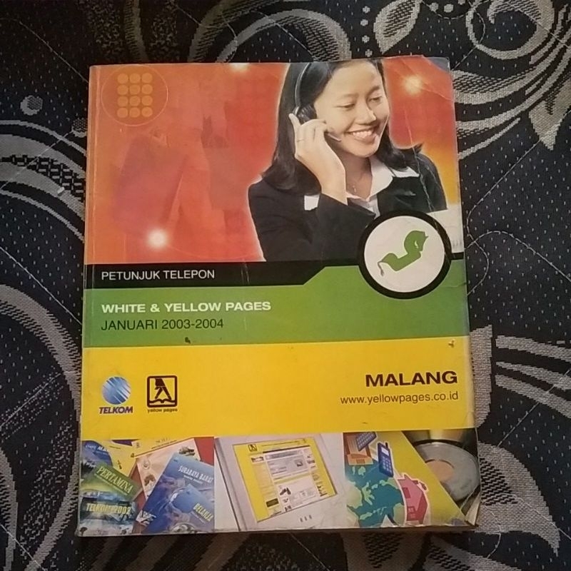 WHITE & YELLOW PAGES JANUARI 2003-2004