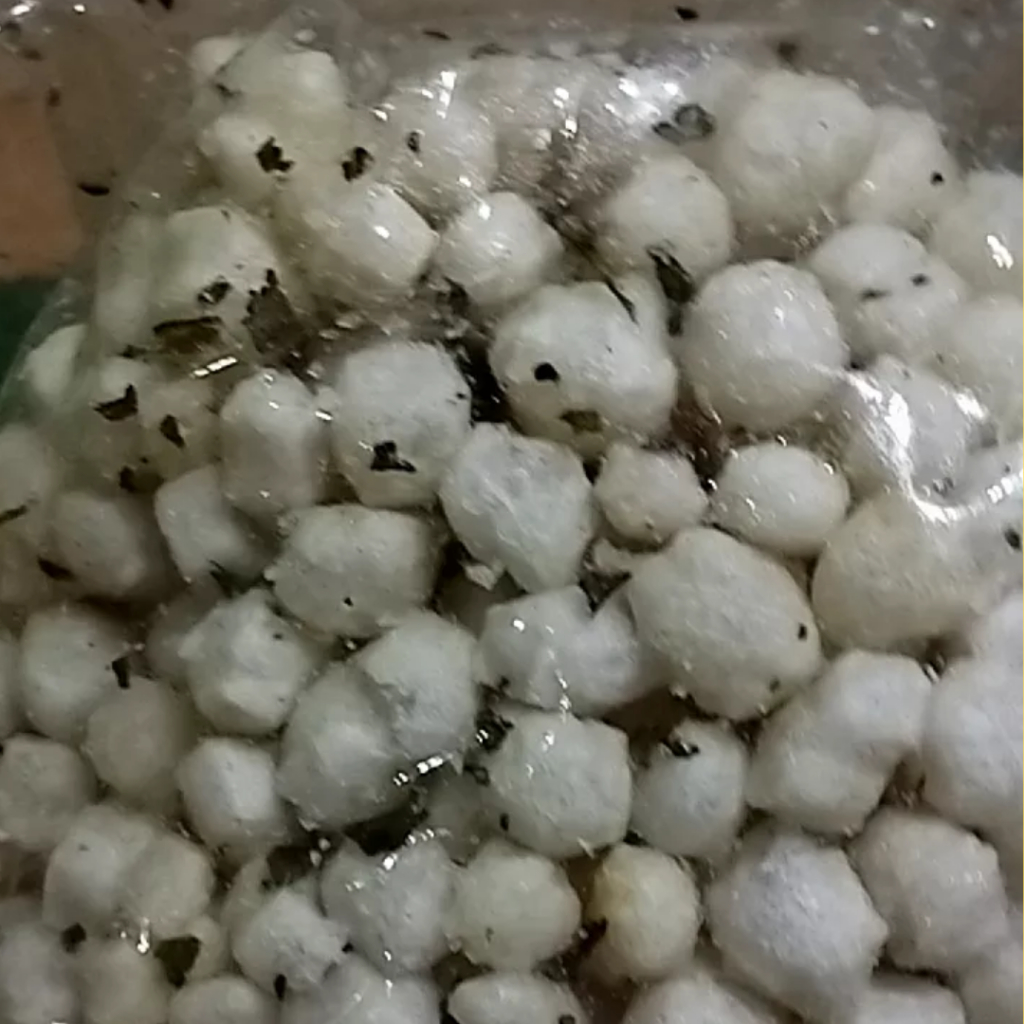 

Kiweriyukk - Paling laris|home made|Cimol mini kering Crispy Original Daun jeruk isi 1 kg