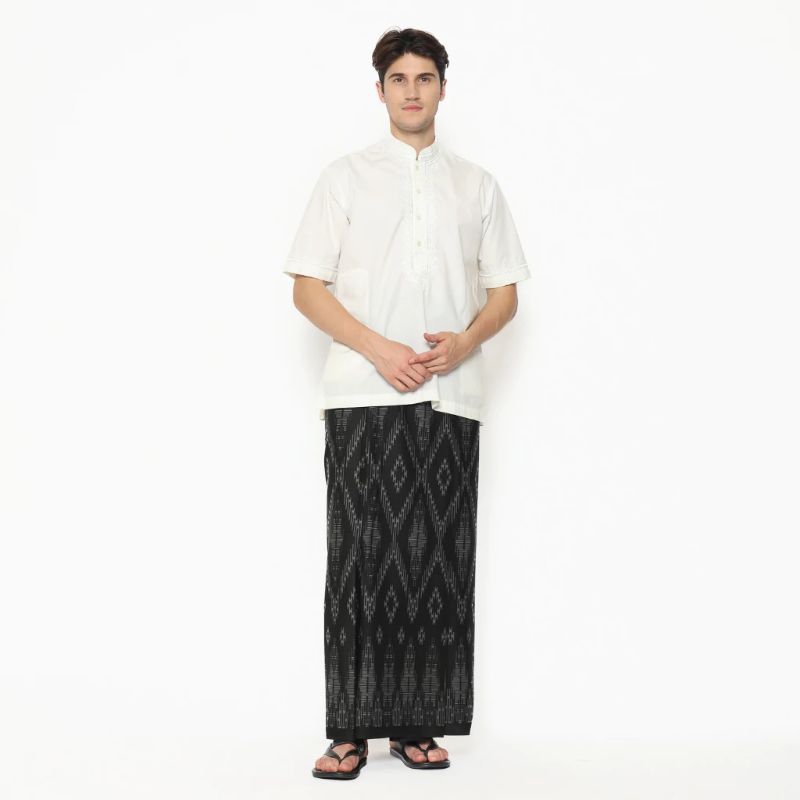 Sarung Gajah Duduk Kembang/Sarung Tenun Gajah Duduk/Sarung Gajah Duduk Kembang Hitam