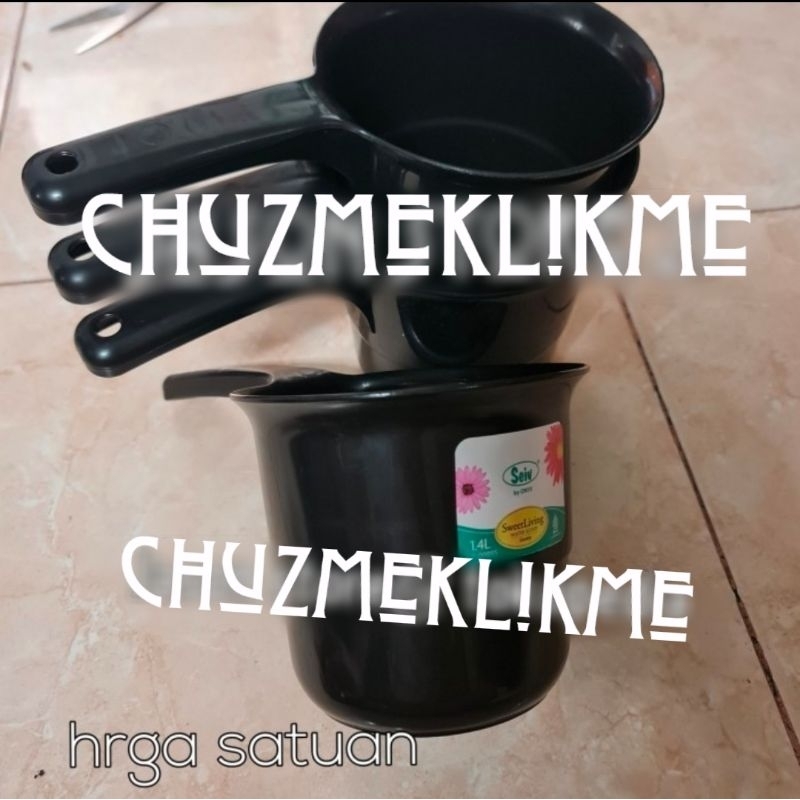 Gayung mandi hitam polos/Gayung mandi hitam/Gayung mandi plastik (Hitam)