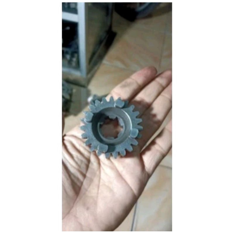 rasio gigi 4 sekunder jupiter z